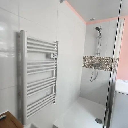 50m De La - 아파트 메르레뱅