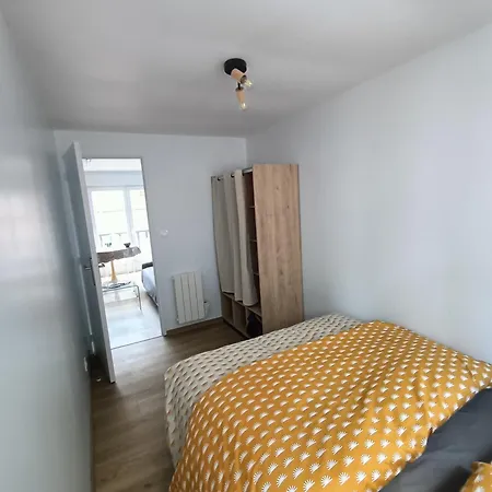 50m De La - 메르레뱅