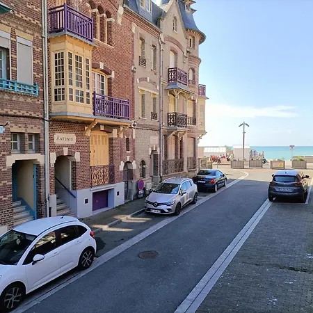 50m De La - 아파트