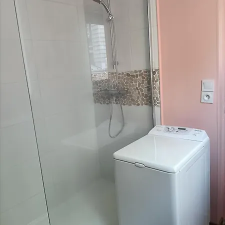 Apartmán 50m De La -